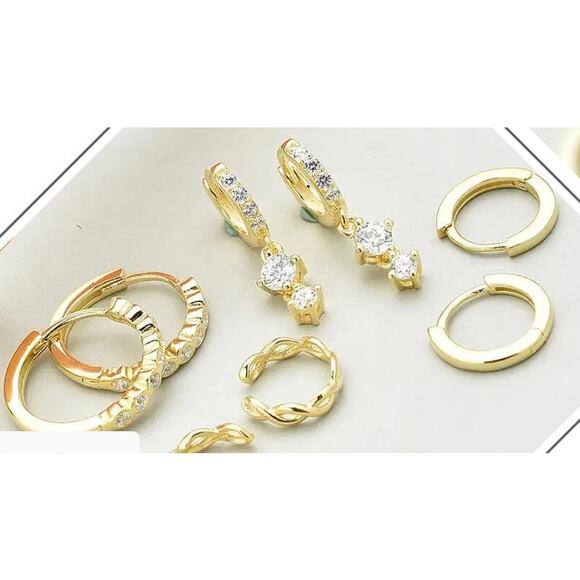 Set of 4 Simulated Diamond 1.3 ctw Earrings for Baby/Children 14 K/SS - Picture 2 of 7